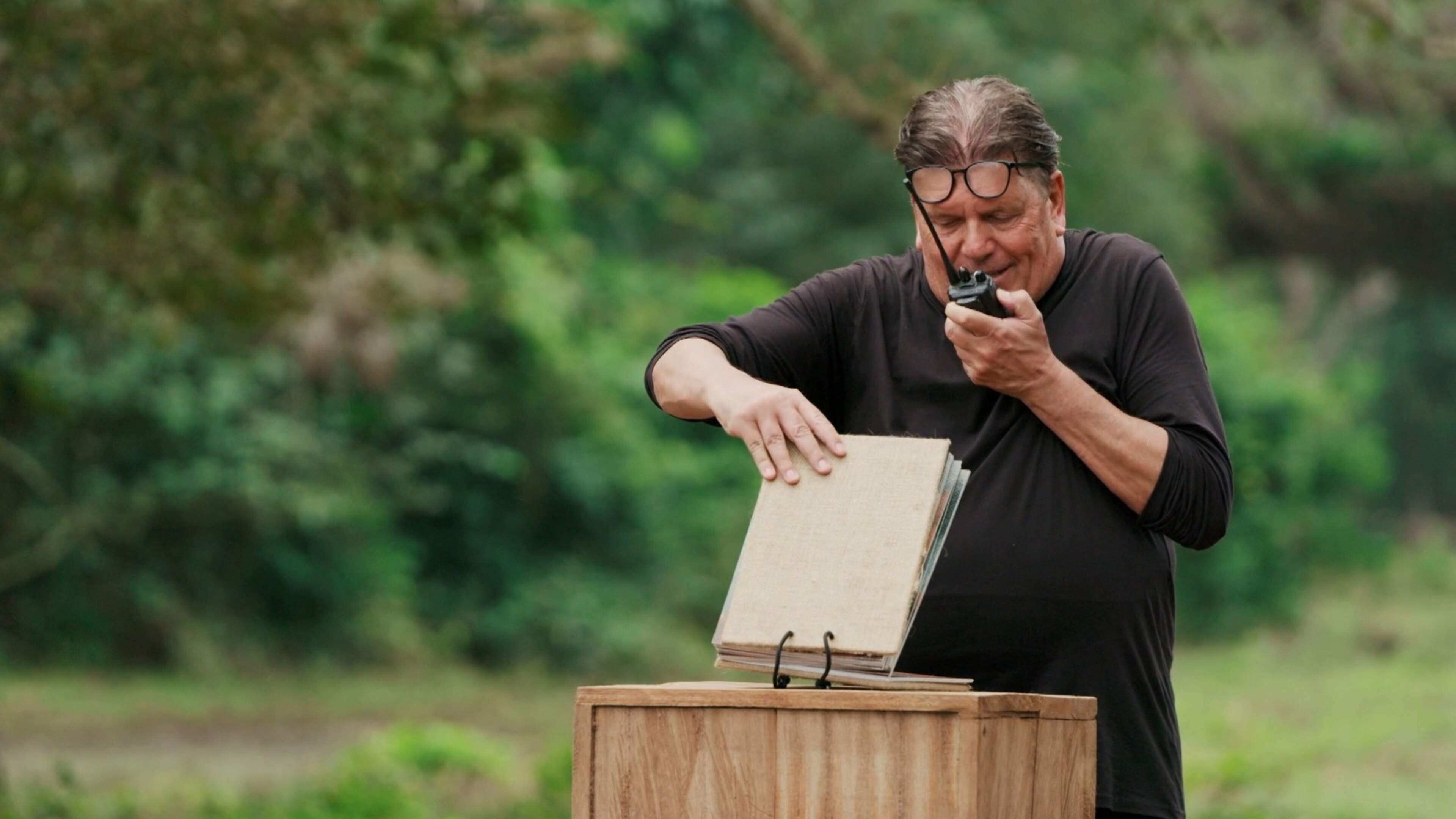 Art Rooijakkers stort SBS dieper in kijkcijferdal met ’Survive your family’: nog geen 200.000 kijkers voor peperdure show